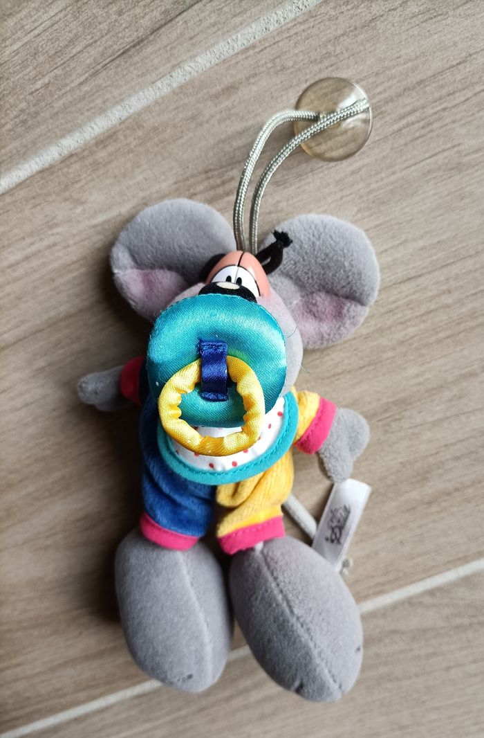 Petite peluche Diddl 17 cm bébé gris avec bavoir et tétine ventouse vintage comme neuf