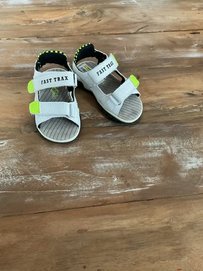 Sandales bébé - photo numéro 2