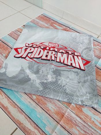 Housse de couette et taie d'oreiller spiderman
