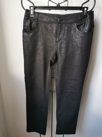 Pantalon noir peau serpent