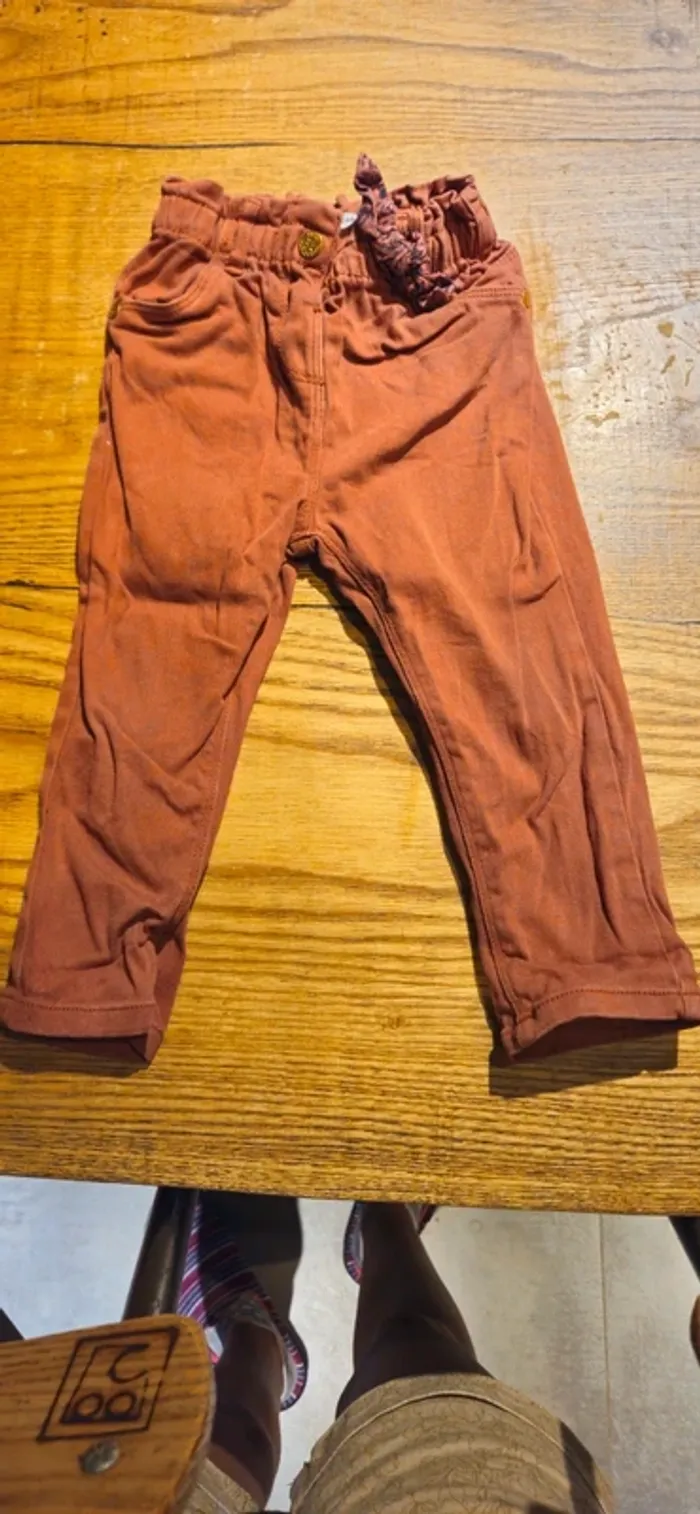 Pantalon lulu castagnette 24 mois