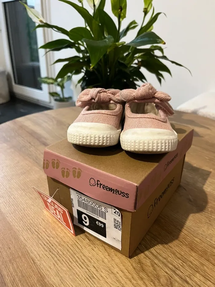 Chaussure fille taille 20 - photo numéro 2