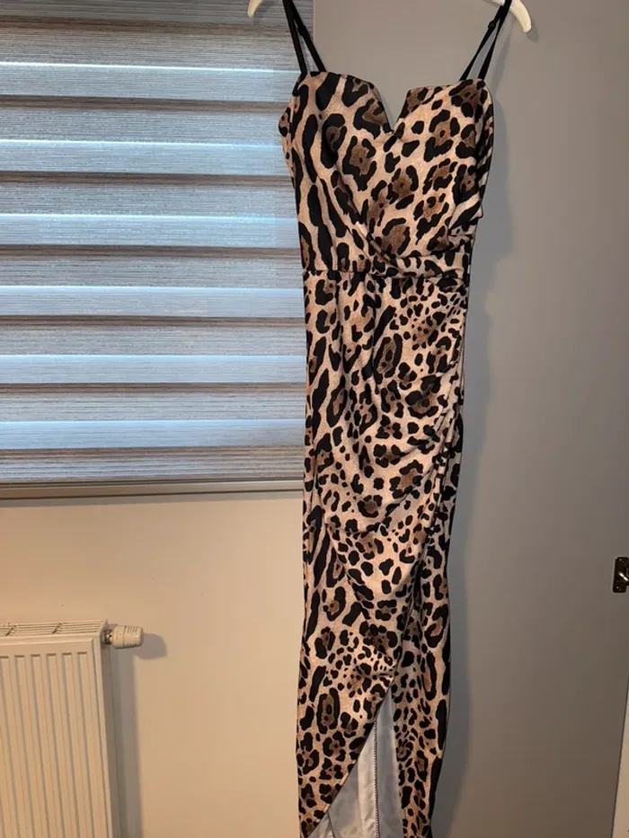 Robe d’été leopard taille S - photo numéro 2