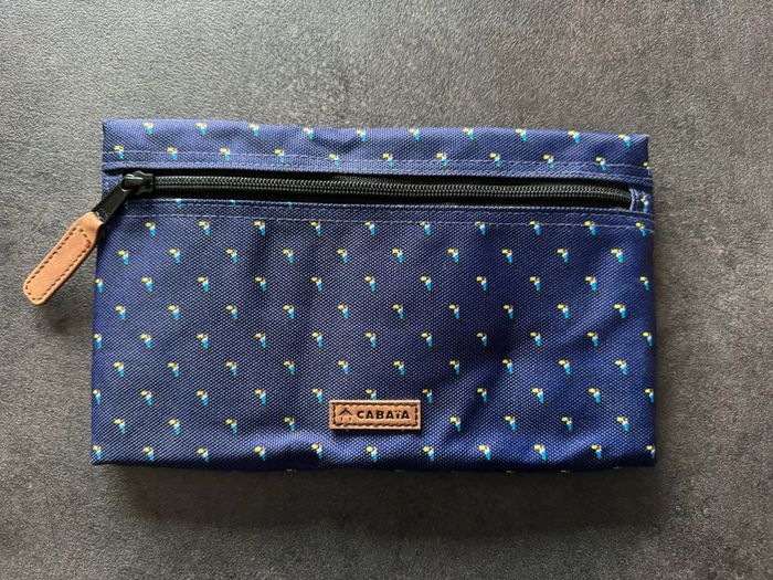 Pochette avant Cabaia bleu foncé pélican