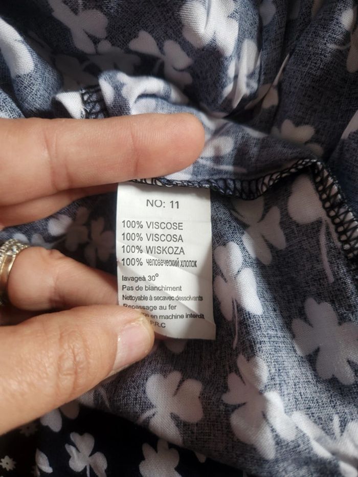 Robe longue bleu marine et blanche - photo numéro 8