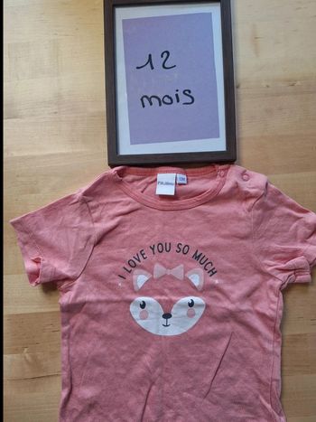 T-shirt manches courtes pour fille taille 12mois marque p'tit bisou très bon état