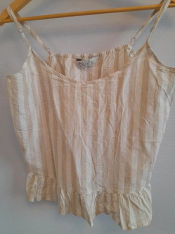 Top blanc et crème rayé neuf