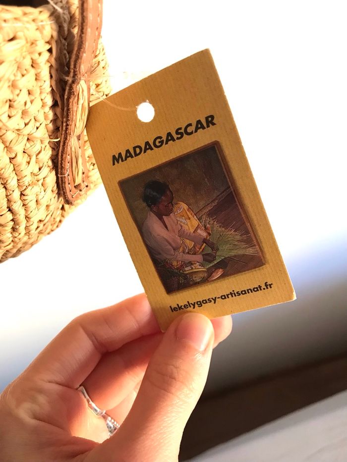 Petit sac en osier fait à Madagascar neuf avec étiquette - photo numéro 6
