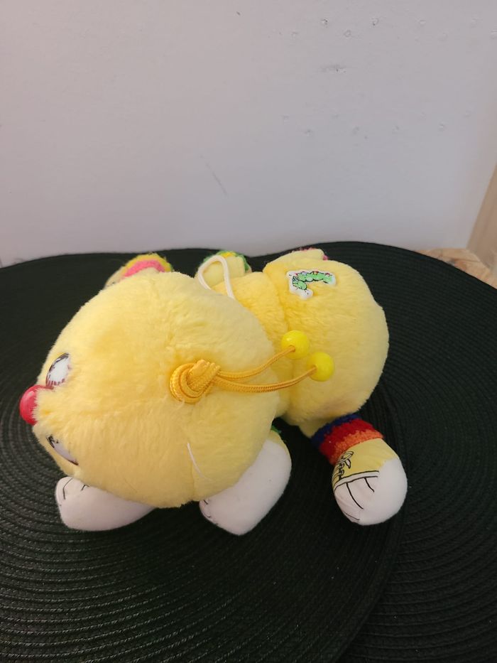 Peluche ancienne Chenille Jaune FAMILIPATTES MILLE PATTES - photo numéro 2