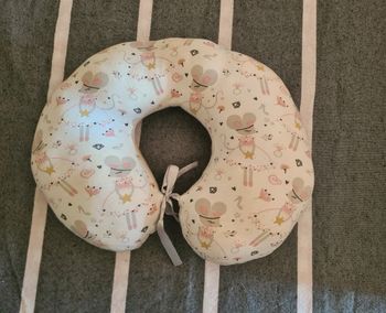 Cale tête bébé. Gris 