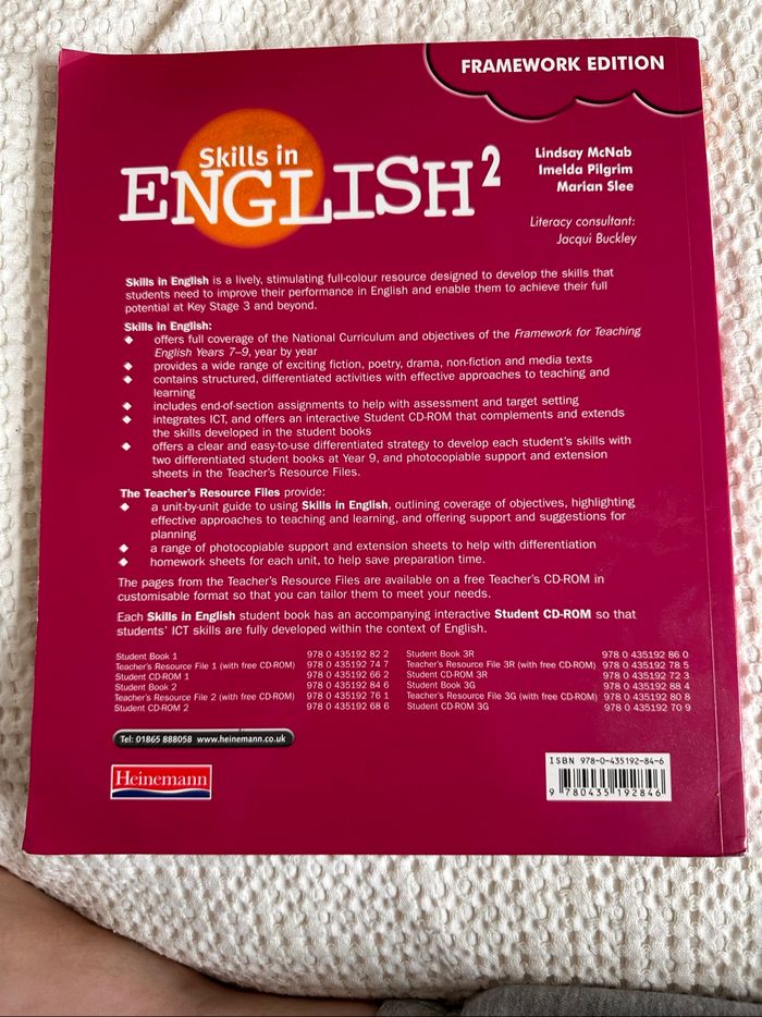 Livre English skills in 2 - photo numéro 2