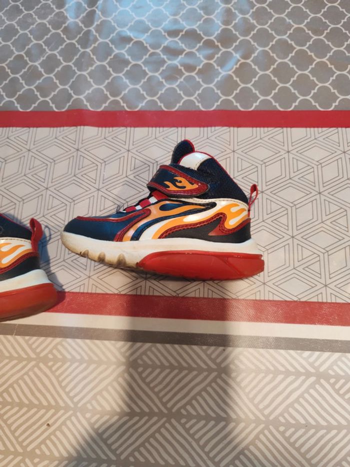 Chaussures T 24 - photo numéro 4