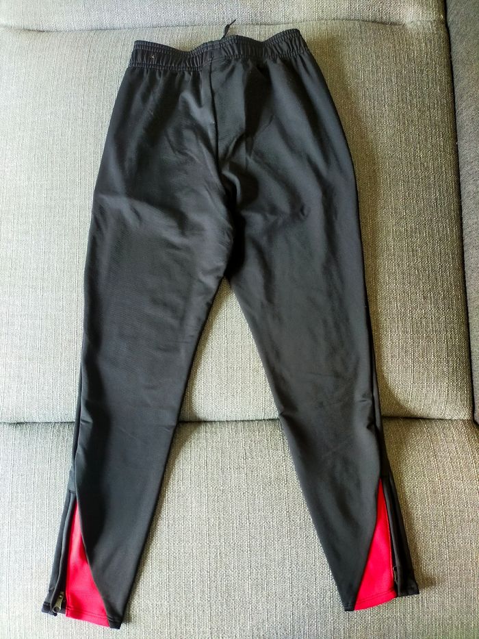 Bas de survêtement Nike Liverpool taille 9 ans - photo numéro 5