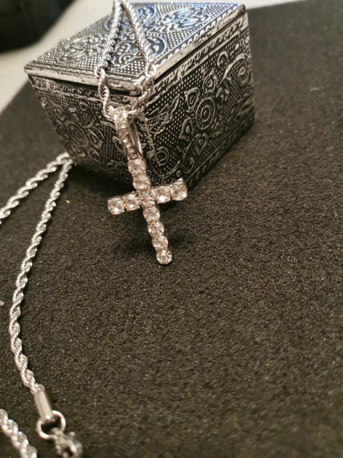 Collier et pendentif spirituel croix chrétienne