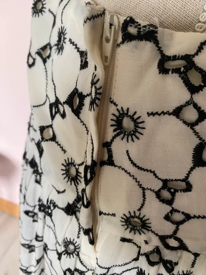 Jupe crème et noire - photo numéro 9