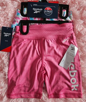 Lot 4 shorts Reebok neuf 5 ans 