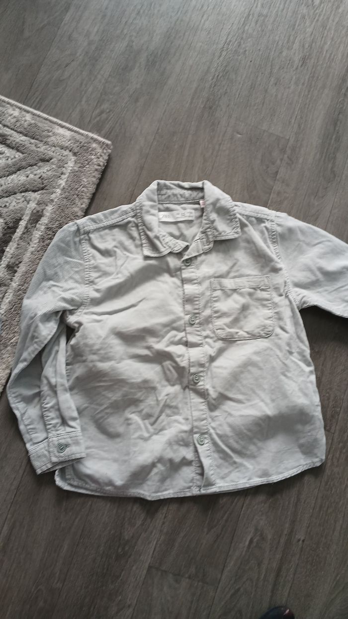 Lot de 2 chemises zara 4/5ans - photo numéro 3
