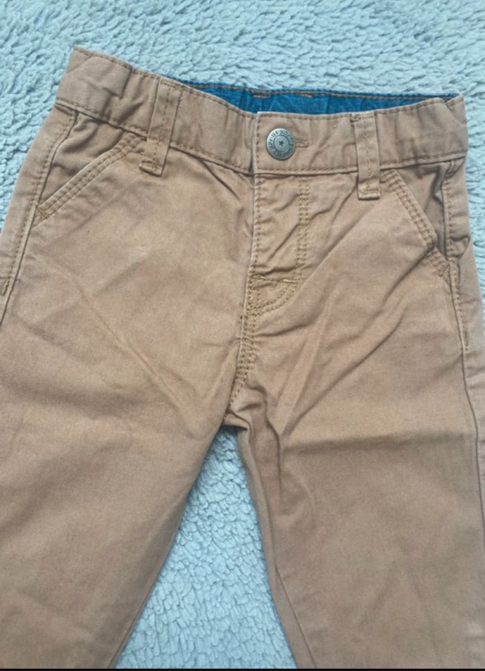 Lot pantalon chino 3 mois - photo numéro 2