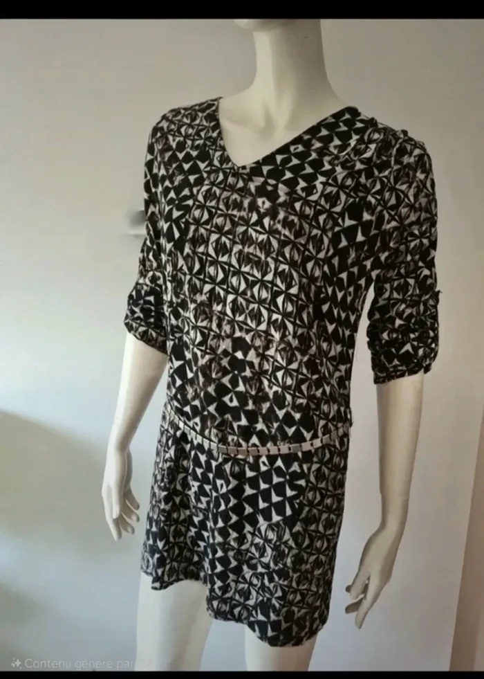 Robe graphique noir et blanche 38