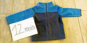 Lot n°229 Gilet polaire zippée M&S 12 mois