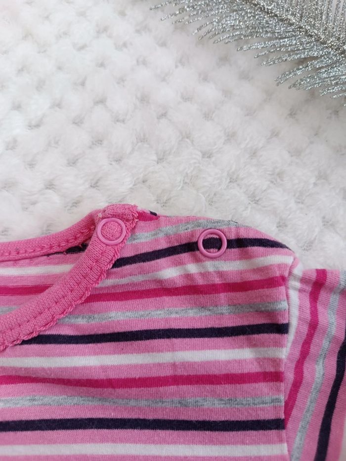 🔸T-shirt rayé blanc et rose 2A - Zeeman🔸 - photo numéro 4