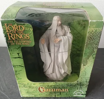 Figurine de Saruman le seigneur des anneaux  - New Line cinéma _ AOL - Waner & Company