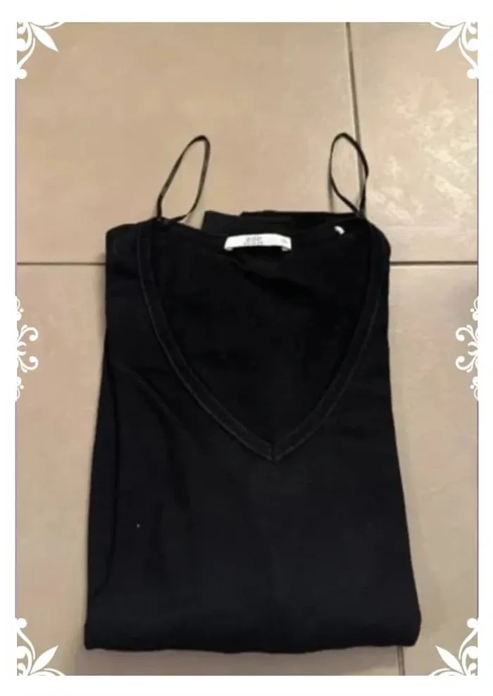 Petit pull noir léger près du corps noir XL marque EDC col V - photo numéro 5