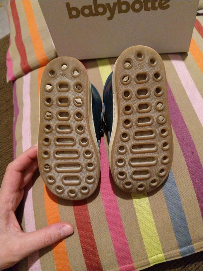 Chaussures/baskets/bottillons Babybotte pointure 22 - photo numéro 5