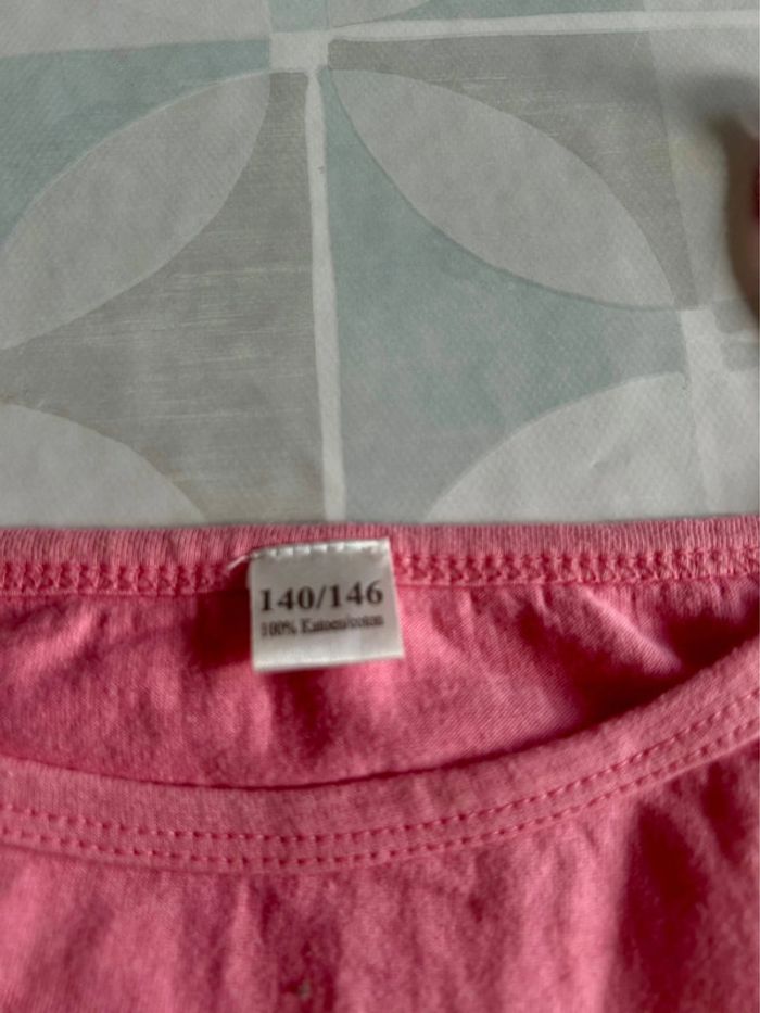 T shirt fille - 11 ans - en très bon état - photo numéro 4