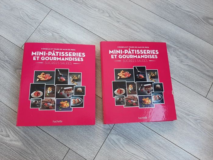 2 classeurs de mini patisserie