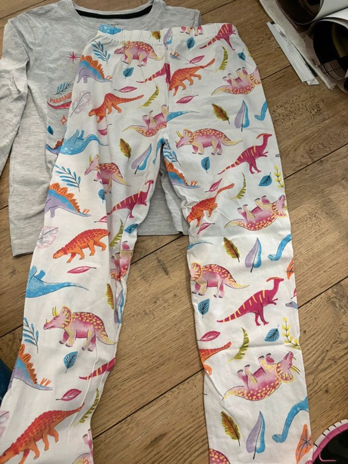 Pyjama dinosaure 7-8 ans - photo numéro 4