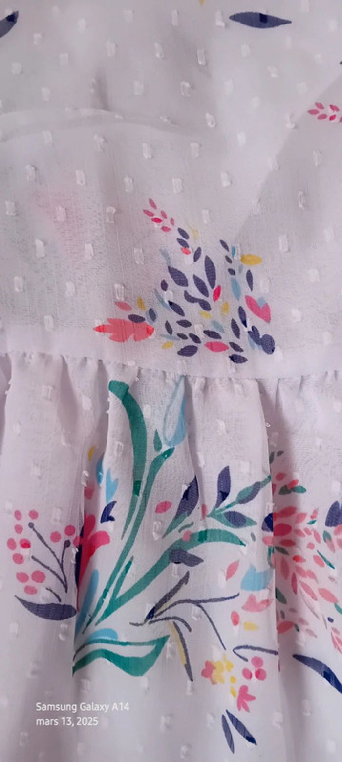 Blouse en voile col V motif floral avec pois blanche femme 42 blanche porte - photo numéro 14