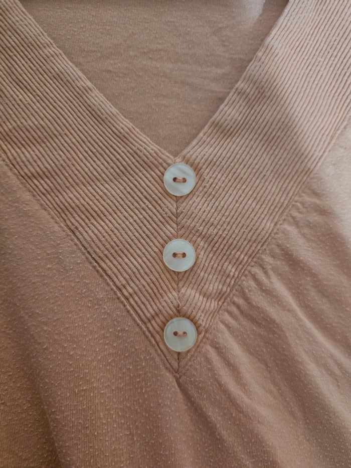 Tee-shirt taille 48 - photo numéro 2