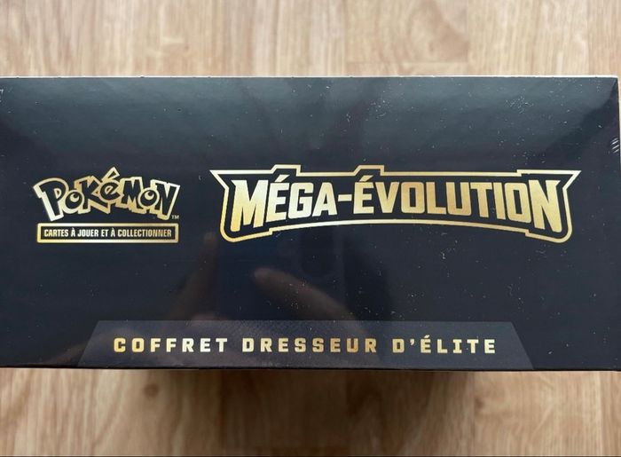 Coffret dresseur d’élite méga évolution etb me01 méga lucario - photo numéro 4