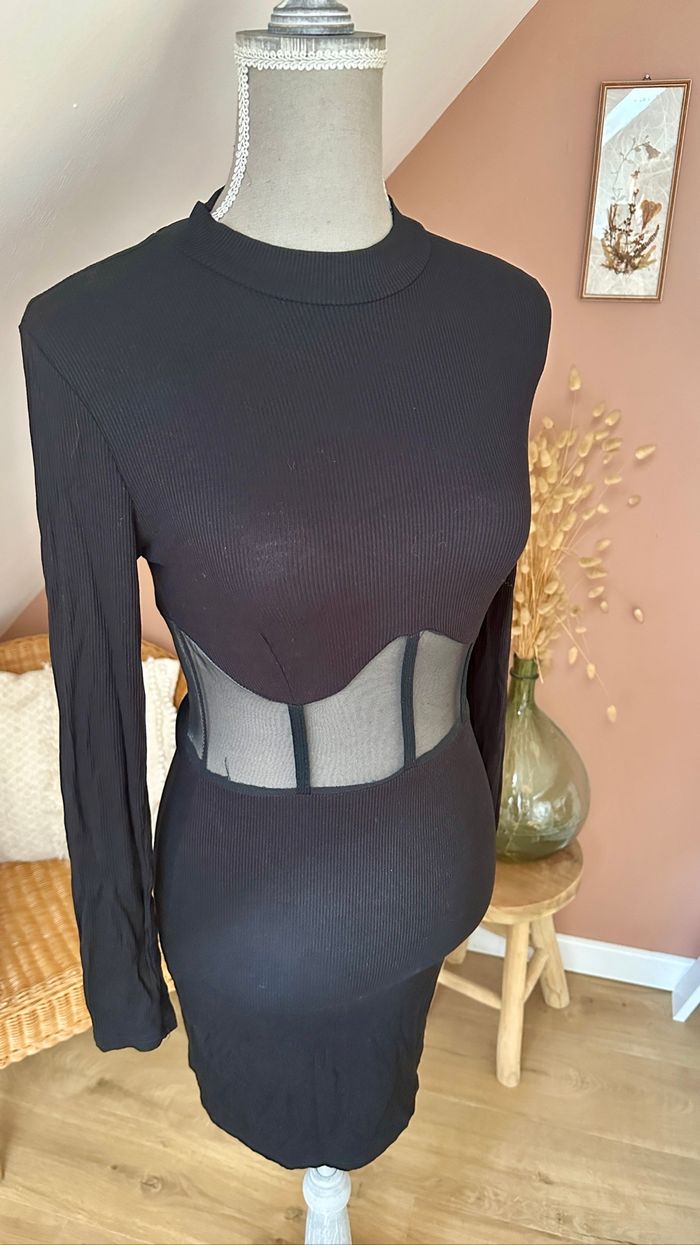 💜 Robe longue noir et transparentes Shein taille 36 💜 - photo numéro 3