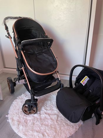 Poussette Neuve 3 en 1