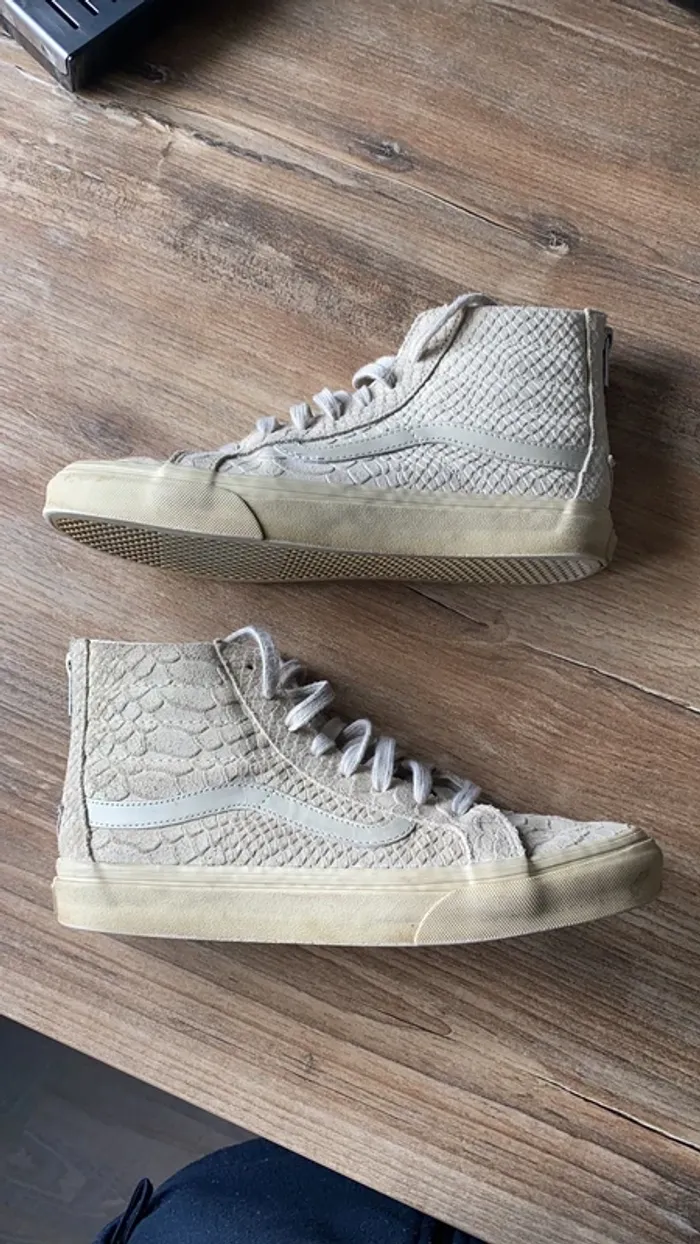 Vans beige/blanc cassé en daim - photo numéro 5