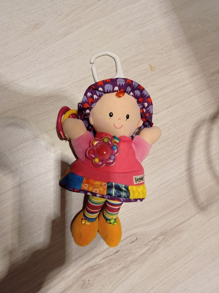 Poupée lamaze