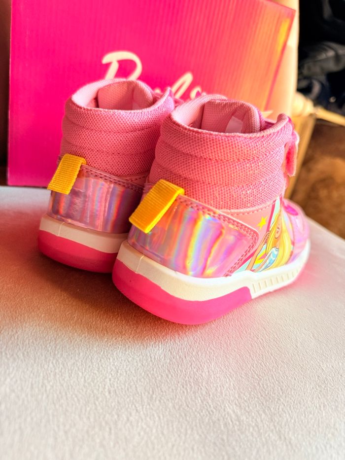 Basket lumineuse barbie - photo numéro 3