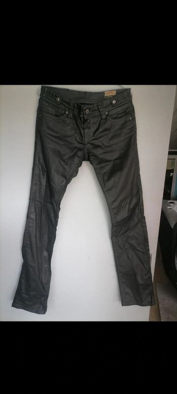 Pantalon kaporal taille 38