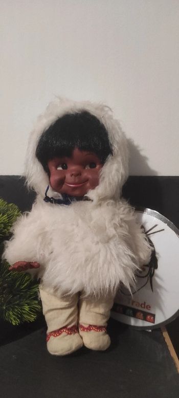 native american alaska doll eskimo requal canada Brown Inuit Esquimau Fourrure