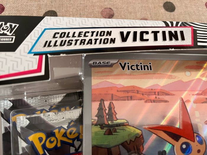 Coffret Victini EV 10.5 Foudre Noire et Flamme Blanche Pokémon - photo numéro 8
