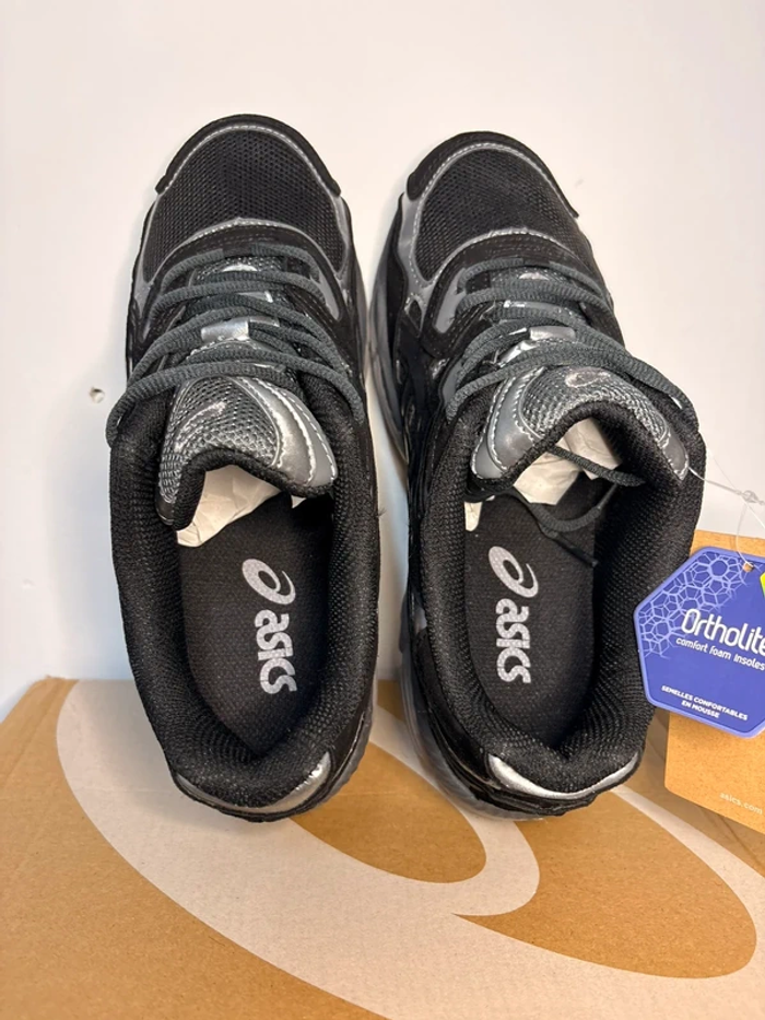 Baskets ASICS GEL NYC taille 39.5 - photo numéro 3