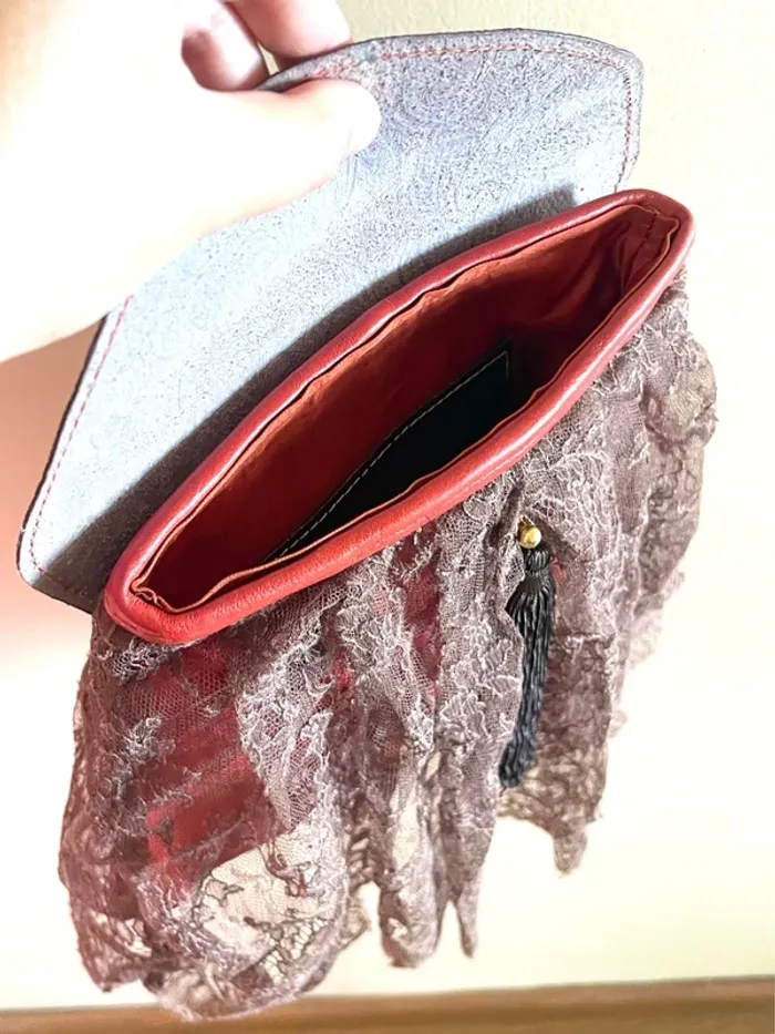 Sac en Cuir avec Dentelle de Calais – Élégance Chic - photo numéro 17