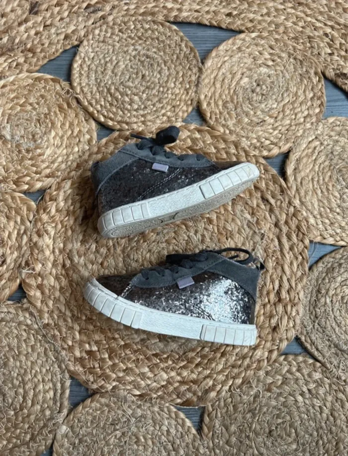 Baskets Zara pointure 22 - photo numéro 2