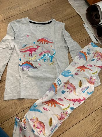 Pyjama dinosaure 7-8 ans