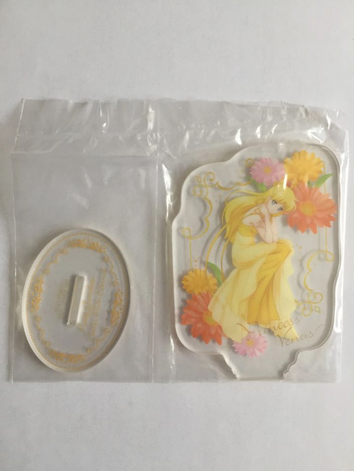 Sailor moon acryl stand Sailor Venus / Aino Minako Ichiban Kuji Princess collection - photo numéro 2