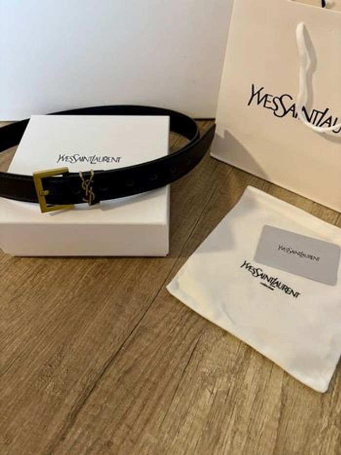 Ceinture Yves Saint Laurent cuir noir 100 cm – boucle dorée - photo numéro 3