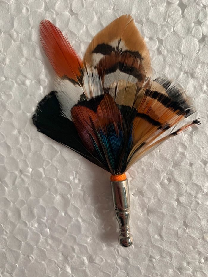 Broches en plumes. - photo numéro 12