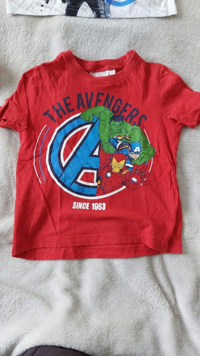 Tee shirt avengers 4 ans